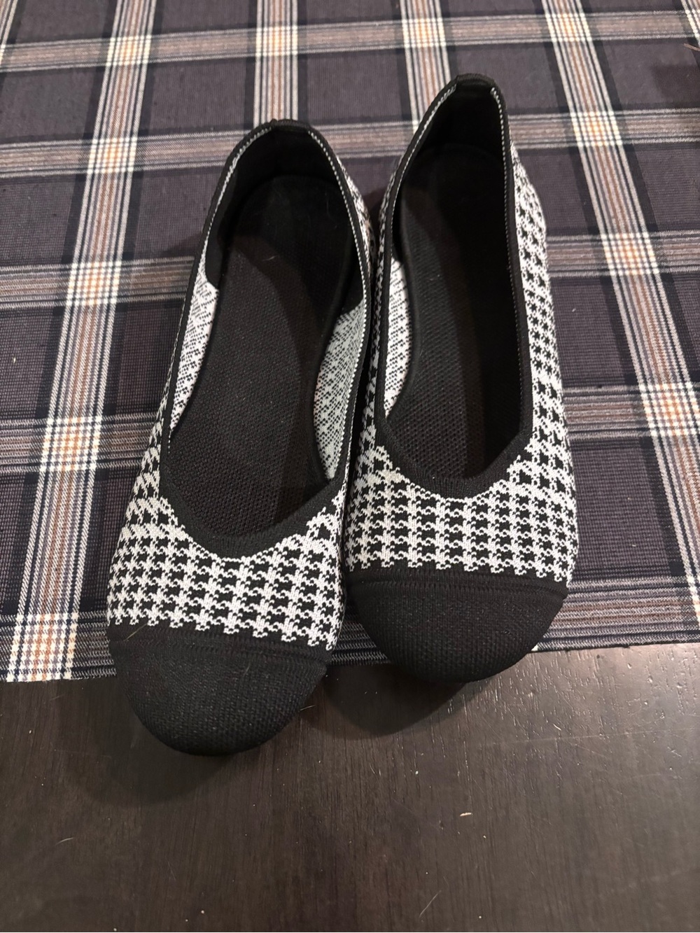 Black & White Houndstooth Ballet Flats - Comfortable Slip-On Women’s Shoes